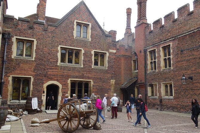 Hampton Court Palace Private Tour - discovering the excesses of Henry VIII - Price and value: what $218.10 per group gets you