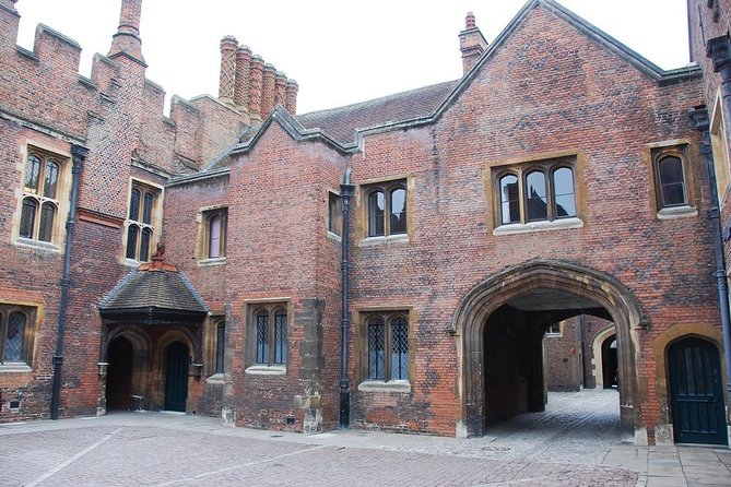 Hampton Court Palace Private Tour - Secrets of Henry VIII - What About Food, Transport, and Waiting Time?