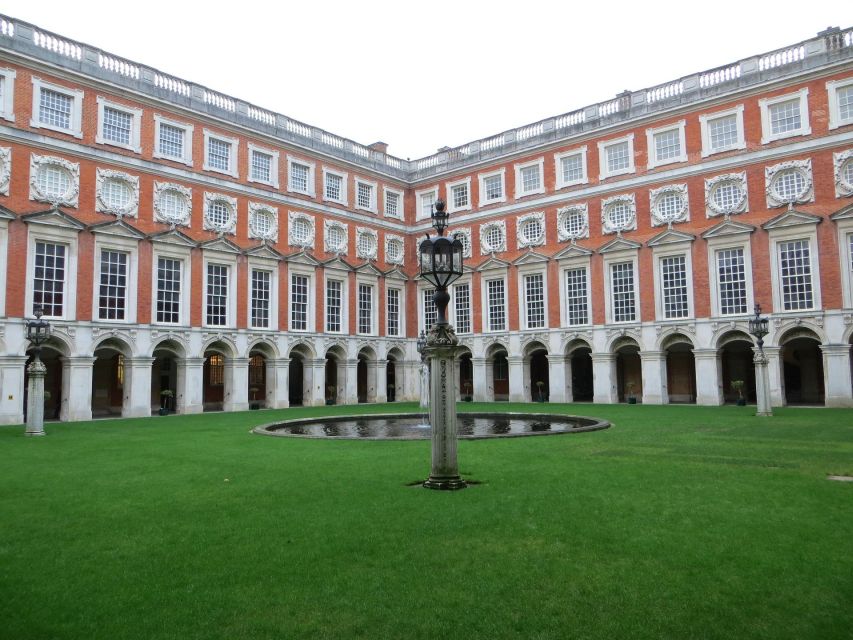 Hampton Court Palace Private tour With Fast Track Entry - Who this tour suits best (and who should think twice)
