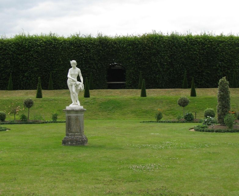 Hampton Court Palace Private tour With Fast Track Entry - Booking checklist: how to make this day go smoothly