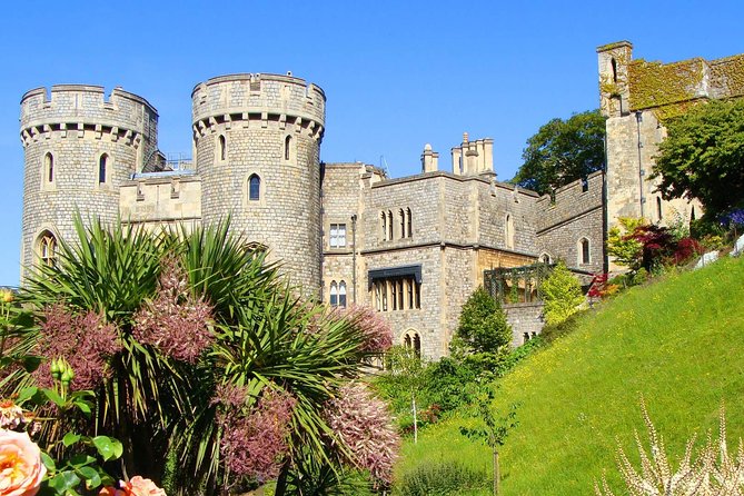 Hampton Court Palace & Windsor Castle Private Car Tour from London - Royal Closures and Chapel Hours: How to Keep Expectations Smart