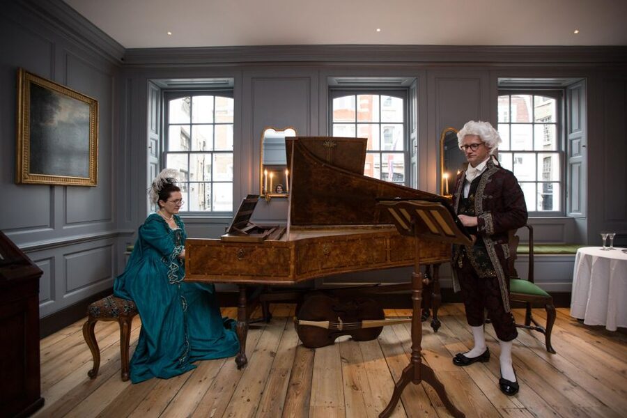 Handel Hendrix House Ticket - Second floor Handel: the dressing room and bedroom where he died