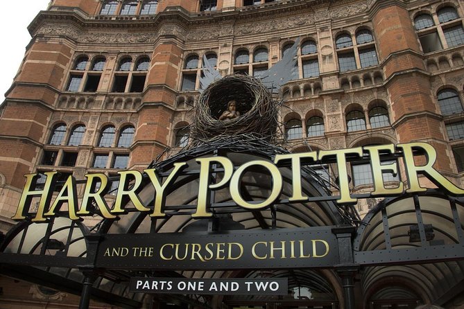 Harry Potter Azkaban Tour (Film Locations & Prison) - House of Spells and Potter Shopping Time (Plus Code HP394)