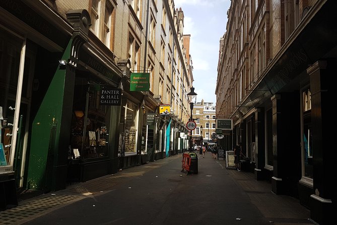 Harry Potter London Sights and Film Locations - Private Tour - Leicester Square: statue photos and prime cinema energy