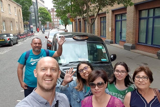 Harry Potter - Private London Taxi Tour - Hardy’s Sweet Shop: your Honeyduke’s lookalike stop