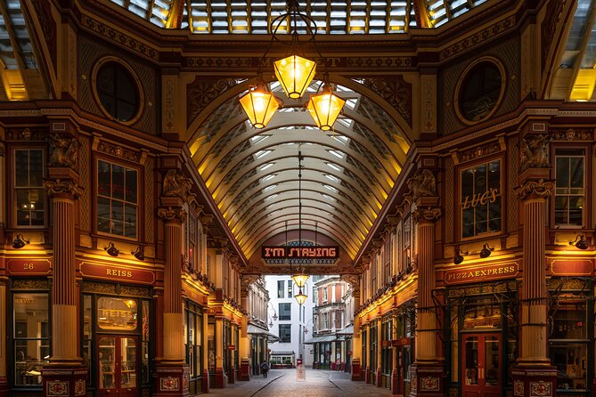 Harry Potter's most comprehensive and exclusive tour in London - Leadenhall Market to London Bridge: Potter Alleyways Meet Real City Corners