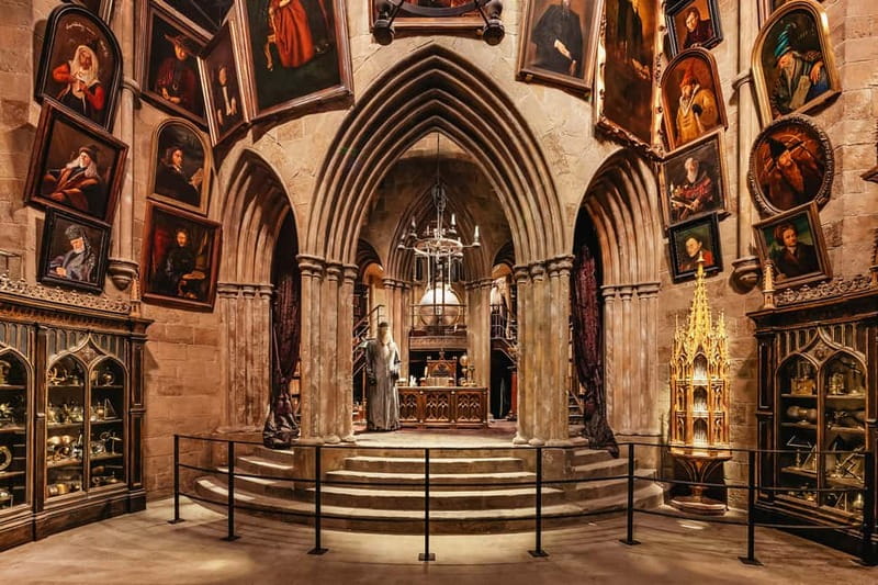 Harry Potter Studios & Private Transfer from Central London - Warner Bros. Arrival: Ticket Pickup and Getting Oriented Fast