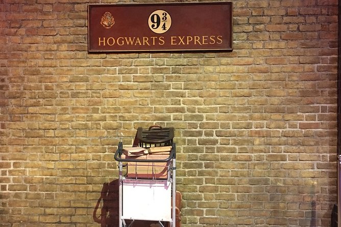 Harry Potter Tour in London The Magic Continues.in Executive luxury Vehicle - Private, Luxury-Driven Wizarding Day in Central London