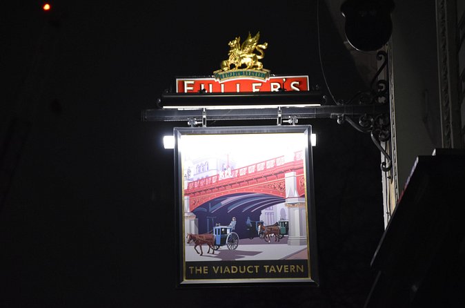 Haunted Pub Tour of London - Stop 1: Old Red Cow and the two-ghost landlord watch