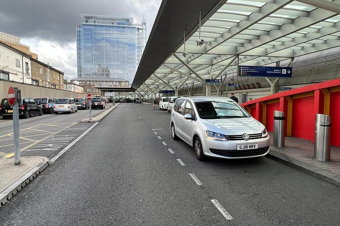 Heathrow Airport to/from London - Private with Meet & Greet - Waiting time rules: when you’re covered and when fees start