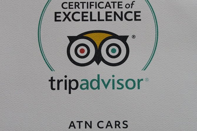 Heathrow Airport to North London Private Transfer - Inside the Car: Chauffeur-Driven Comfort and Live Traffic Navigation