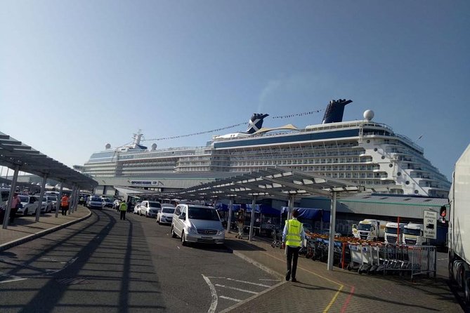 Heathrow Airport to Southampton Port or Hotel Private Airport Arrival Transfer - Vehicle and luggage planning: make the right fit for your group