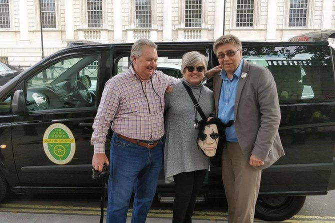 Heathrow Layover Experience: Private Full-Day Black Cab Tour - Houses of Parliament and Downing Street Views