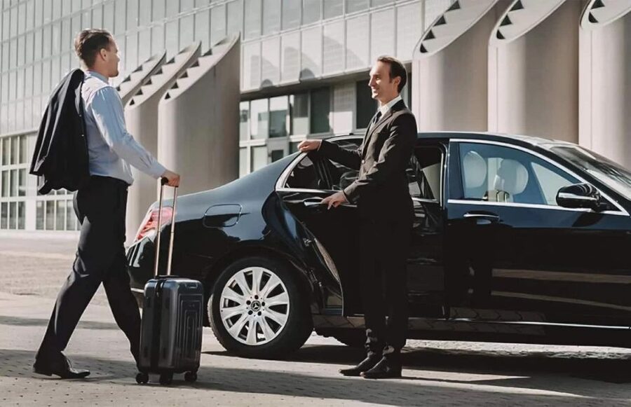 Heathrow to London taxi- Private, Comfortable Punctual. - The 30-Minute London Sightseeing Moment: Worth It or Not?