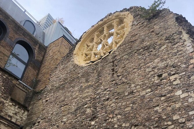 Hidden Tudors Tours: Mysterious Black Tudor London Walks - Stop 1: Winchester Palace and the Tudor connection (about 15 minutes)