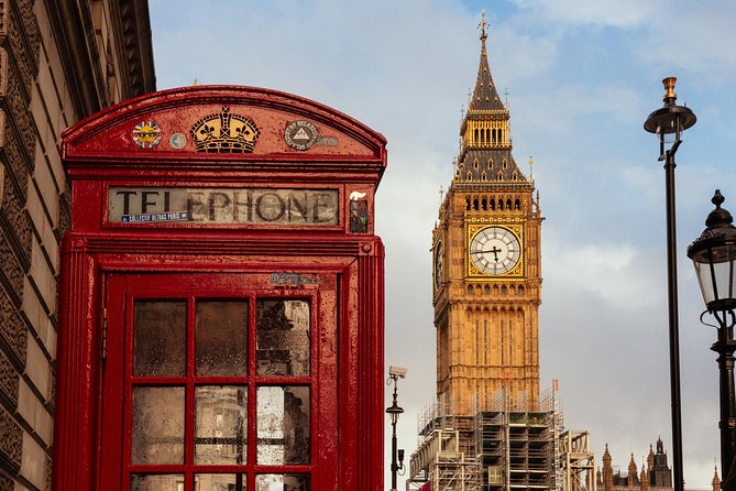 Highlights & Hidden Gems With Locals: Best of London Private Tour - Stop 2: Borough Market Tea Tasting, Then the Tube to the Next Stop
