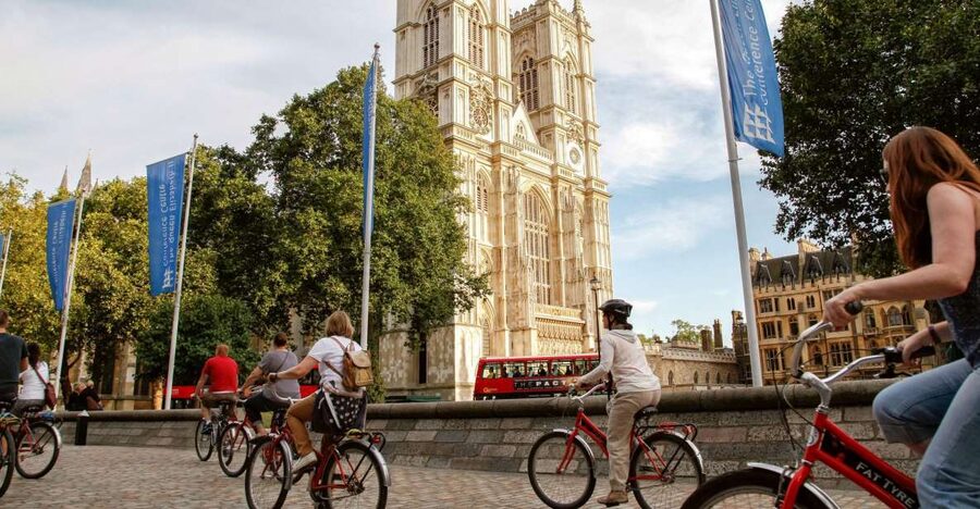 Highlights of Royal London Bike Tour (3 Hours) - Buckingham Palace, Big Ben, and Westminster Abbey in one smooth circuit