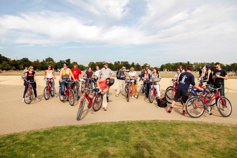 Highlights of Royal London Bike Tour (3 Hours) - Royal parks, palaces, and the Parliament story behind the streets