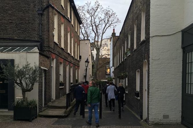 Historic London Pub Walk. A Walk Around Belgravia and Her Amazing Pubs - Your Guide Isn’t Just a Narrator: A Retired Met Detective Leads the Night