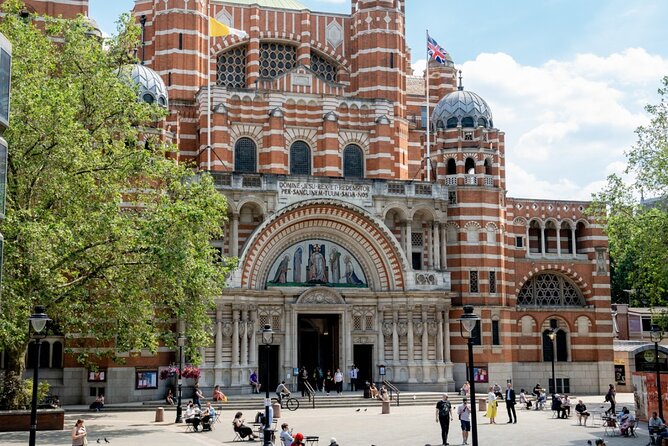 Hop on Hop off Bus Tour (24h) - Should you book TopView London’s 24h hop-on hop-off bus?