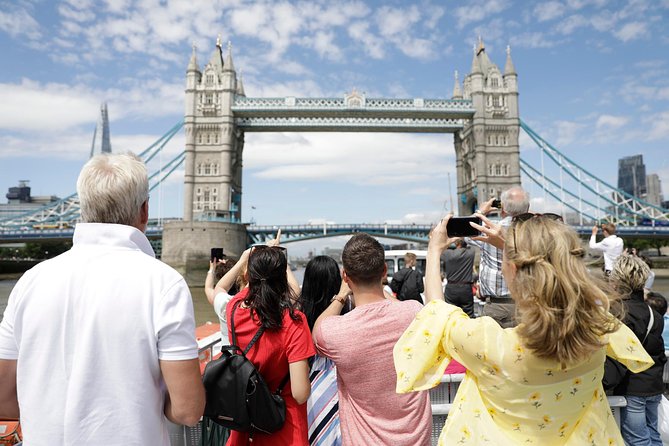 Hop-On Hop-Off Sightseeing River Cruise on the Thames - On the River: Real Tips for a Better Day