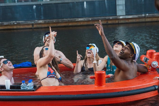 Hot Tub Boat Tour in London - London's most unique tour - The Small-Group Setup: Why Max 6 People Makes It Better