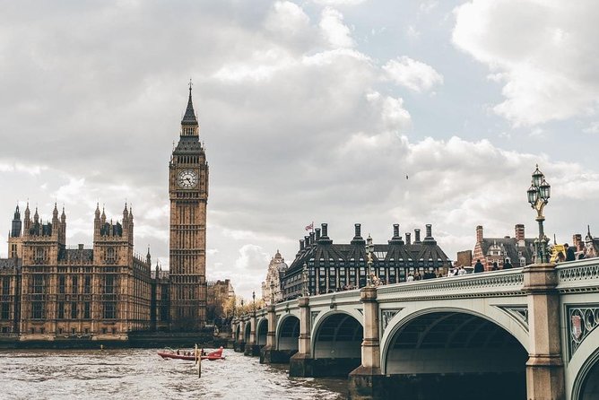 Hourly Rate Disposal Service with Private Driver in London - What You Can Do With the Car: Sightseeing, Events, and Smart Day Moves