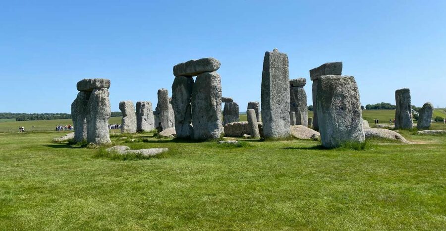 Individual trip to Stonehenge including pickup and drop off - Stonehenge on your schedule: stones, museum, and the origin theories