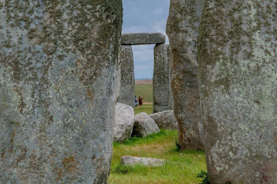 Individual trip to Stonehenge including pickup and drop off - Driver and communication: English/Russian, plus the Andrel lesson