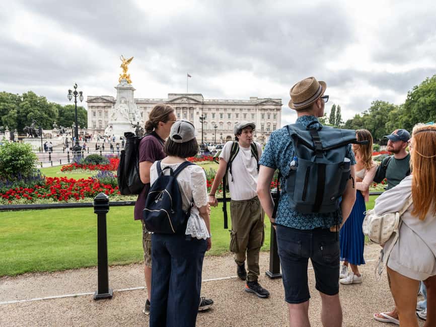Inside Buckingham Palace & See The Westminster Sights Tour - The Westminster walk: Big Ben, Parliament, Downing Street, and photo-ready stops