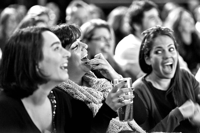 International Stand Up Comedy Showcase - Show & Dinner (Côte) - Comedy Carnival Leicester Square: international acts in a proper comedy room