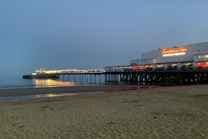 Isle of Wight Guided Day Tour from London - Shanklin Beach: wide sand and a built-in lunch window