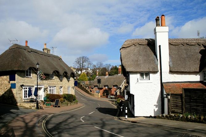 Isle of Wight Guided Day Tour from London - Comfort tips for a long ferry-and-bus day