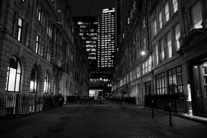 Jack the Ripper Tour and Underground Prison - Getting the most out of it in London’s East End