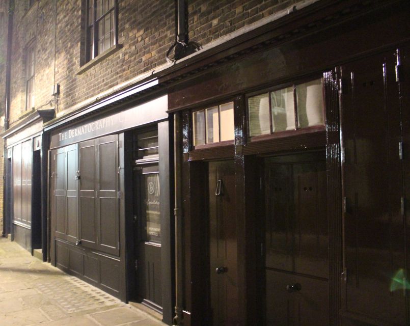 Jack The Ripper Tour in London's East End - What to watch for: dark tone, limited time, and time-sink details