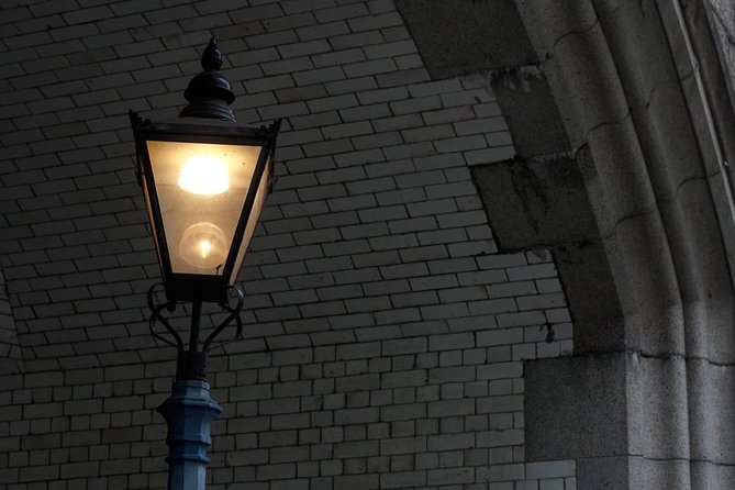 Jack the Ripper Tour with 'Ripper-Vision' in London- Afternoon - What the best guides do with the story (and why it matters)