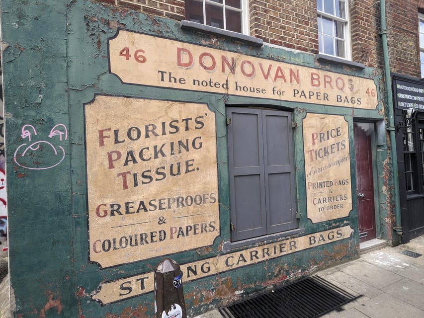 Jack the Ripper Walking Tour: Murder, Mystery, & the Women - Surviving buildings from 300 years ago: why it feels authentic