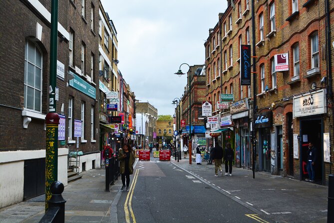 Jack the Ripper - What About the Women? - Petticoat Lane Market: textiles, work, and what kept the area moving