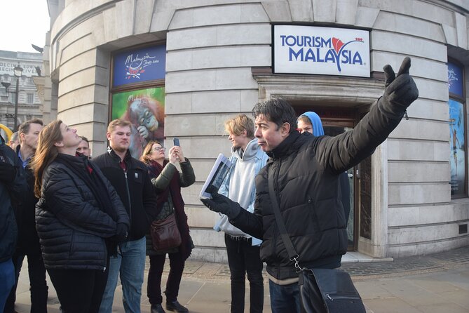 James Bond Film Location Walking Tour in London - The Mall: regal streets with spy-movie footnotes