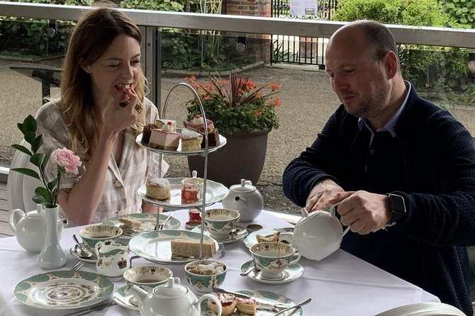 Kensington Palace VIP Garden Tour with Royal High Tea - Who this VIP garden and tea tour is best for