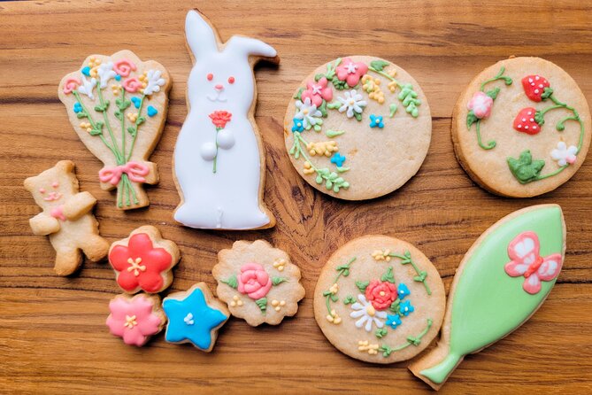 Kew Biscuit Decorating Class for Adults - Kew Biscuit Class in One Breath
