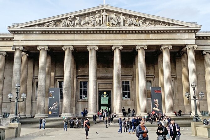 Kid-Friendly Private British Museum Highlights and Walk to Covent Garden London - Covent Garden and Trafalgar Square: West End sights with a child-friendly beat