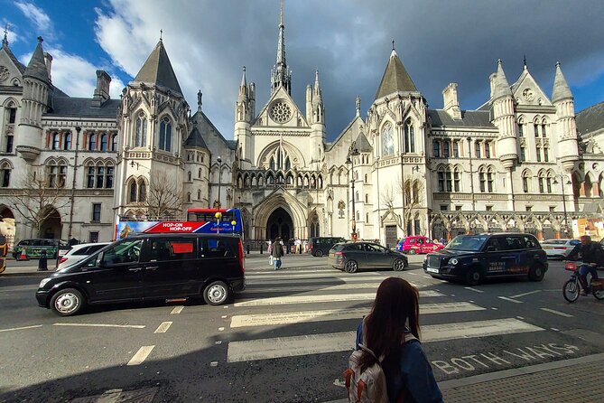 Lawyers' London: Courts of Justice & Inns of Court Walking Tour - Lincoln’s Inn: prime ministers, an Old Hall, and the Chancery angle