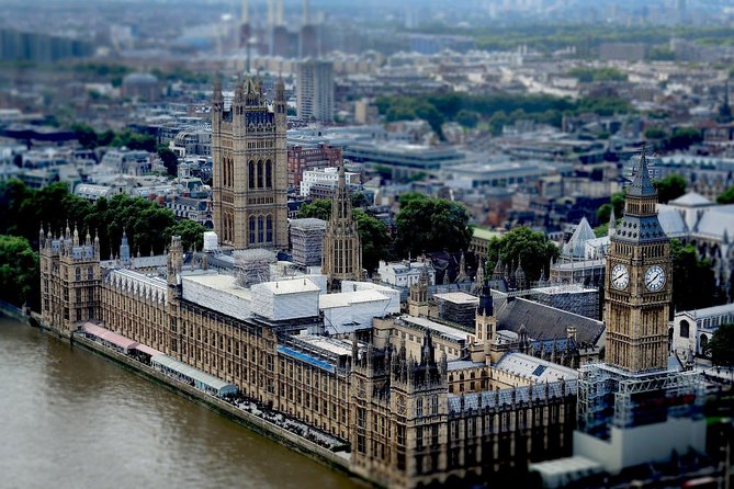 Layover Tour of London from LHR Executive Luxurious Vehicle Private Tour 6 hour - Tower of London and Big Ben: Big Names, Quick Windows