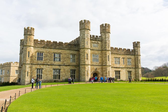 Leeds Castle, Cliffs of Dover and Canterbury Day Trip from London with Guided Cathedral Tour - Why this Kent day trip works so well