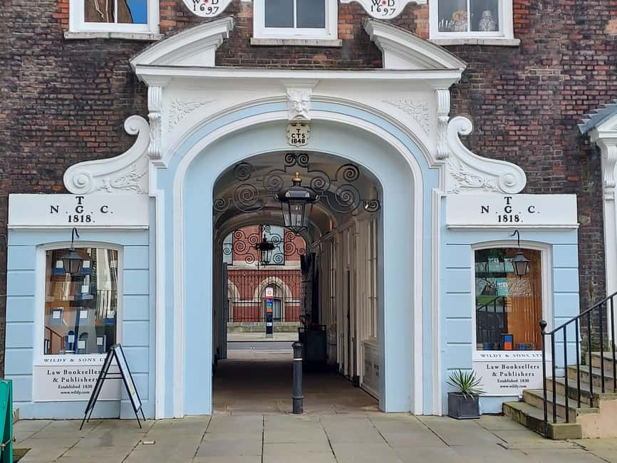 Legal London: The Royal Courts of Justice and Inns of Court - Price and value: what $33 buys you in real terms