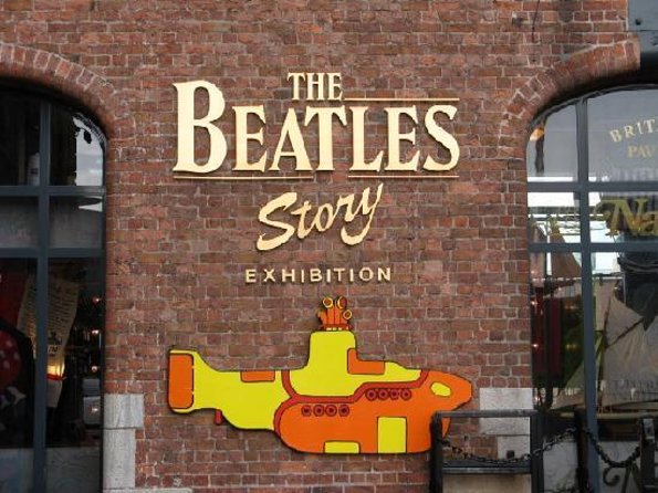 Liverpool and The Beatles Day Tour from London - Train to Liverpool from London Euston: what the long ride is really for