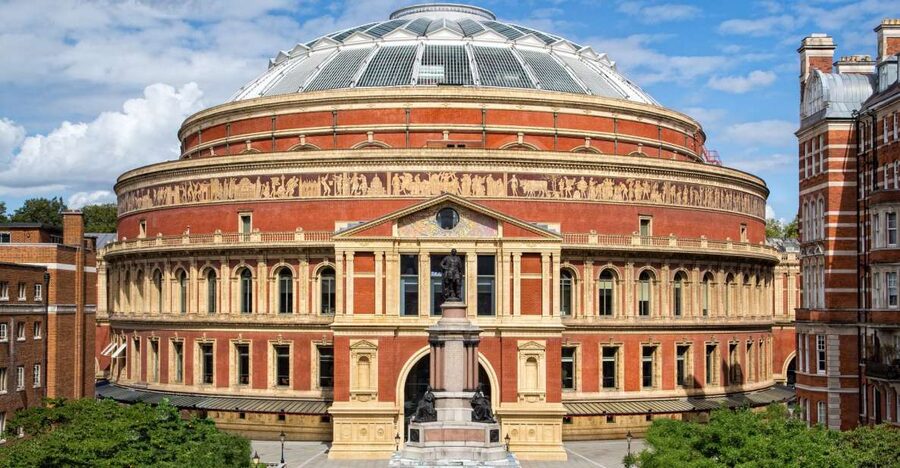 London: 1-Hour Guided Tour of the Royal Albert Hall - Verdi Restaurant and the Cafe Bar: use your 10% discount well