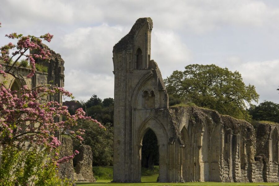 London: 3-Day Stonehenge, Bath & South West Coast Tour - The Magic of a 16-Person Southwest Loop From Victoria