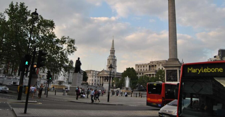 London: 3-Hours Private Walking Tour - Whitehall walk: Banqueting House, No. 10, and the street-level power corridor